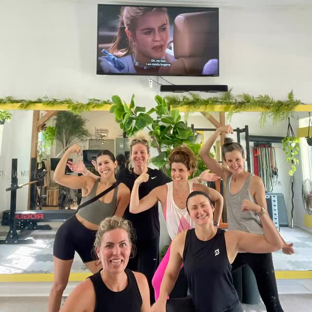 How about a private group class with your besties or your coworkers or your fam where you can blast 80s music and watch 90s movies in the background with @aliciasilverstone
Gather your buds and train together in fast and fun 30 minute classes. Commit together and make it a summer of fitness!! Don't be totally buggin. Come get sweaty upstate.
#catskills #gym #bffs #workout #groupexercise #personaltraining #visitmargaretville #upstate #clueless #thestudioupstate