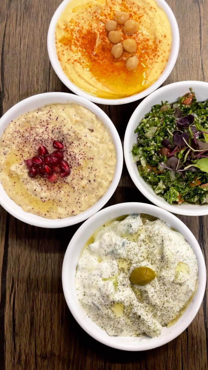 Which appetizer are you starting your weekend with?! 🥗
#hummus #tabouleh #mediterraneandiet #middleeast #foodie #foodporn #foodstagram #sandiego #sandiegolife #sandiegofood #sandiegoeats #sandiegoliving