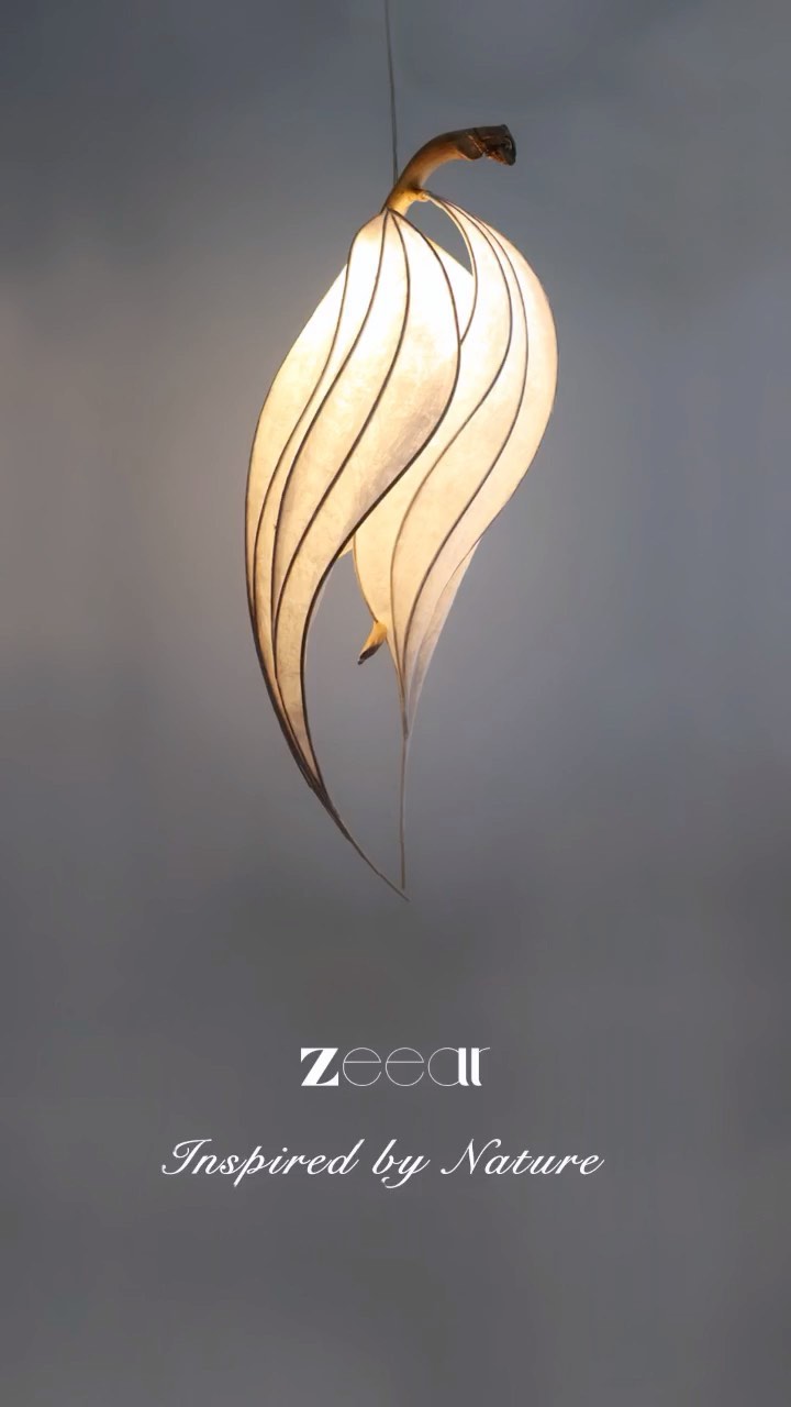 The best part of our job - "The Process" It's like meditation. You lose track of time and start flowing with the present moment. That's how each of our Light Sculpture are carefully Handcrafted for you. ✨️
Hey Aesthte 👋, show some love! Also, if you really want this in your home, visit 🌐 www.zeear.com (Link in the bio) 🤗
#zeear #driftwooddecor #pendantlight #pendantlights #lightsculpture