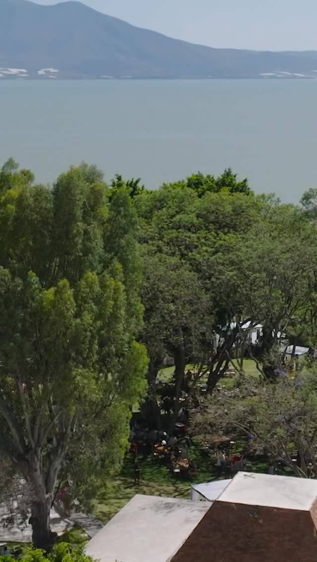 GRACIAS POR CREER EN ESTE SUEÑO 🍷
VinArt está por comenzar, y nada de esto sería posible sin quienes se sumaron desde el corazón y la convicción.
A nuestros patrocinadores y aliados, gracias por confiar, por apoyar y por compartir nuestra visión:
crear un fin de semana donde el vino, el arte y la vida se celebren en grande.
Su presencia es parte de lo que hará de VinArt una experiencia inolvidable.
¡Nos vemos pronto para brindar por todo lo que viene!
#VinArtAjijic #AliadosConPasión #GraciasPorCreer #ElArteDelVino #festivaldelvino