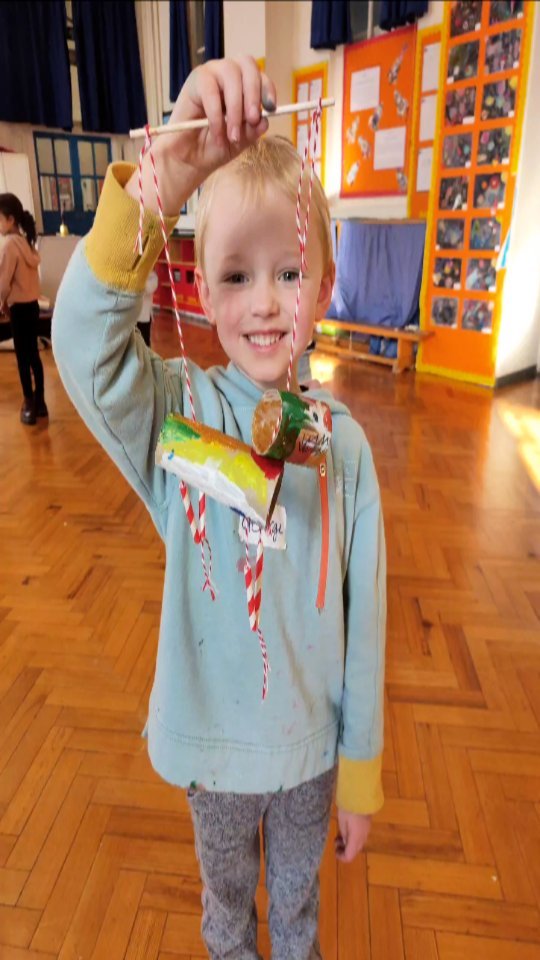 What a start to the week, our playmakers smashed it!!
We played lots of drama games to boost confidence, learn teamwork and let our imaginations run wild! 🥳🤩🤸
In today's art class we made paper marionette puppets that we couldn't stop playing with throughout the rest of the day! These included cats and dogs to dragons and rainbow unicorns! 🌈✨😺🐉
We can't wait for tomorrow!
