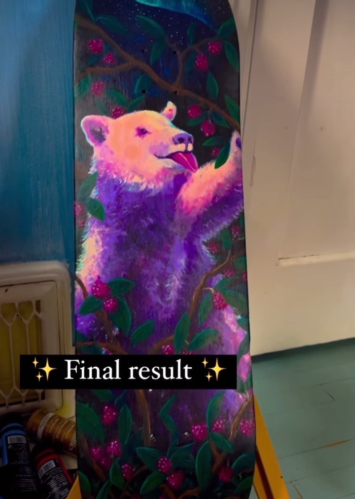 painting on a used deck 🧰 @nightskytattoo
#painting #bts #diy #gift #artwork #artist #art #artgallery #skateboard #recycledskateboards #skate #whatwillyoucreate #homedecor #fun #woodwork