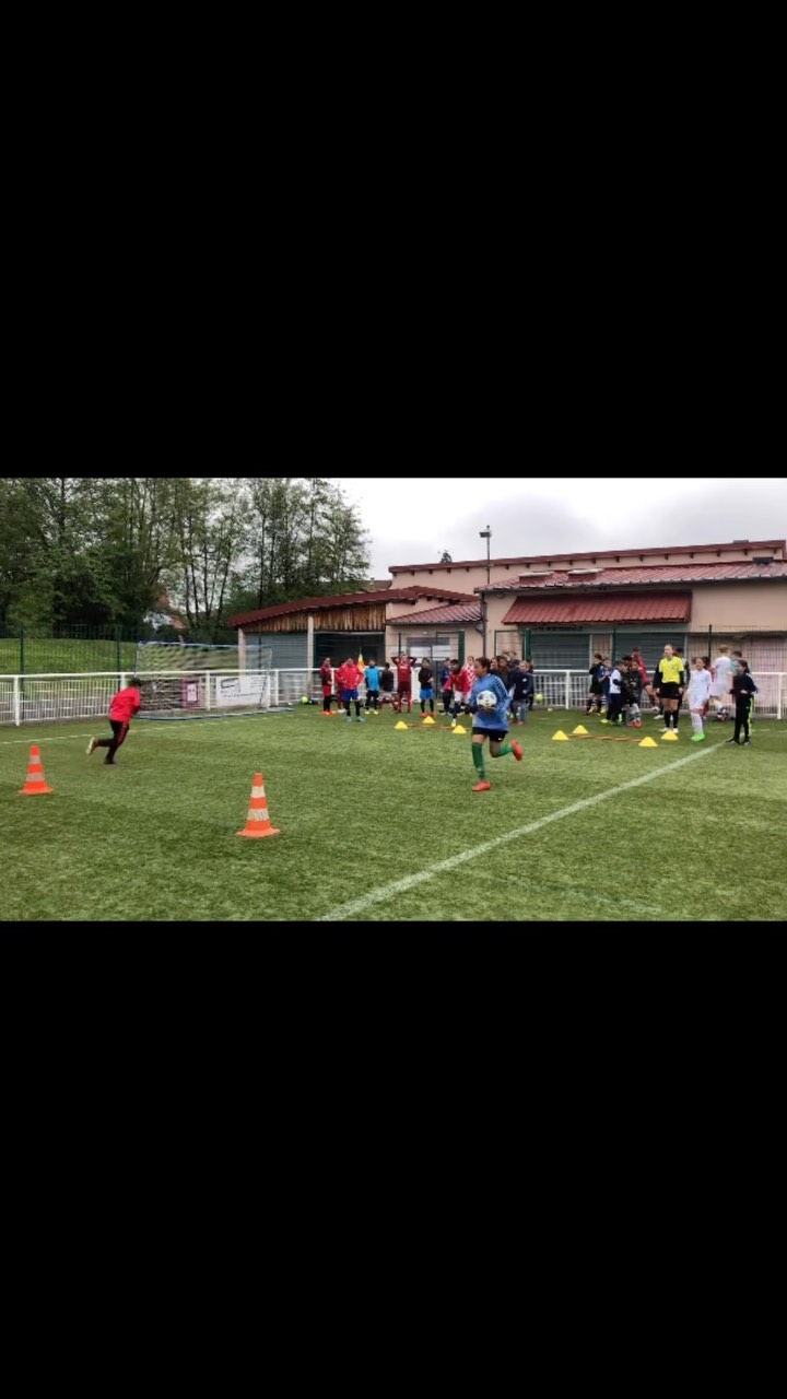 ⚽️⚽️⚽️ on a passé une très bonne semaine de stage clôturer par des duels de vivacité vitesse 🤣👏🏽#samodjisport #samodjifootball #stageperfectionnementfootball #coachingsportif #foot68