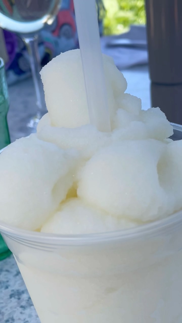 I enjoy a fun day and night camping out using Harvest Hosts at the bully Hill Vineyards in the finger lakes. I had taken my sister for her birthday to give her a little slice of vanlife.