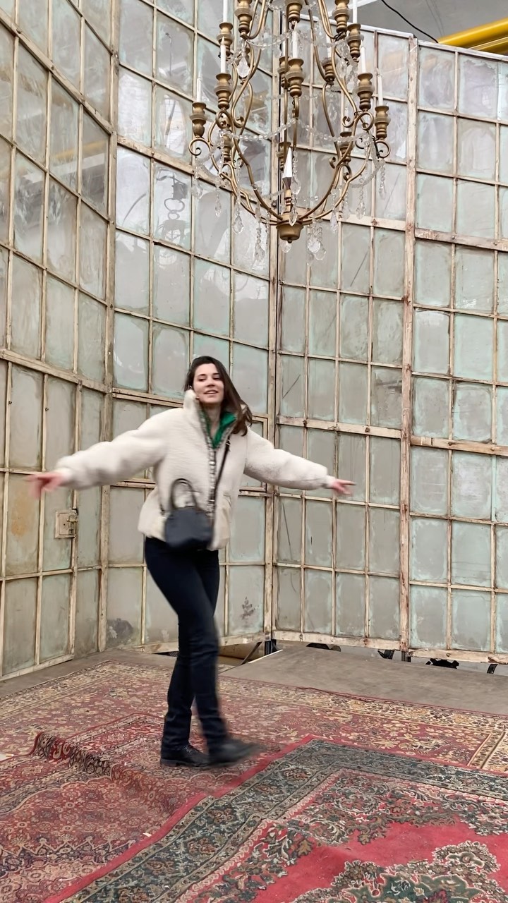 Happy moment!
C’est lundi et il fait beau ici 😎!
•
•
#happydance #happymoment #mondaymood #cestlundi #funreels #videodujour #frenchgirl #rotd #creatricebijoux #alhenabijoux