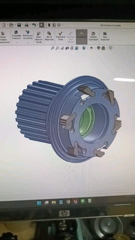The good ol' true and tested. Some cool kits for your Shogun in the works!
.
.
.
#PATENTED #globally 💯 🚲🚲🚲 #canadian #bigbearings #quality #assembledhere #handbuiltwheels #wheelsets #engineered #proprietarydesign #performance #wheels #boost #premiumalloy #tubeless #tubelesswheels #tairinwheels #enduro #mtb #enduromtb #yvr #604 #hub #wheelbuilding #bike #bikelife #vancouverbc