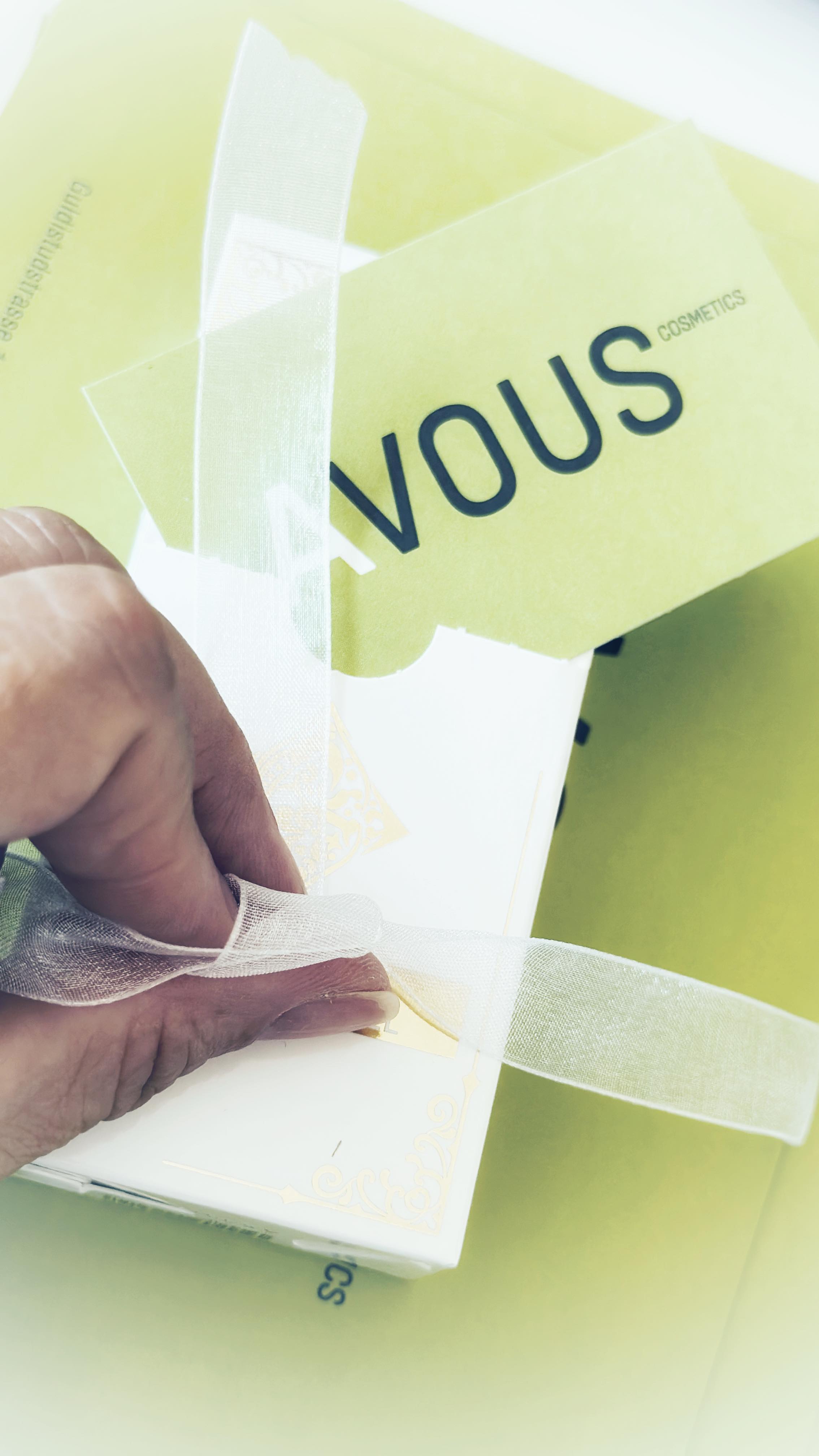 🎾T O D A Y S P O N S O R I N G🎾
Ein supercooles Ladies Cup Padel-Turnier! 💪🎾
Es hat mich sehr gefreut, dass ich als Sponsor und Spielerin dabei sein durfte.
Gemeinsam haben wir grossartigen Sport und jede Menge Spass erlebt! 🙌
Toller Sonntag, Business und Megafun!
Ein riesen Merci an meine Spielpartnerin Hélène es war so cool mit Dir!
Danke liebe Sarah und Mirjam für die tolle Organisation ❤️
Danke @matis_switzerland
.
.
.
.
.
.
#Sponsorship #PadelPower #Teamwork #LadiesCup #networking #avouscosmetics #sponsoring #supporteachother