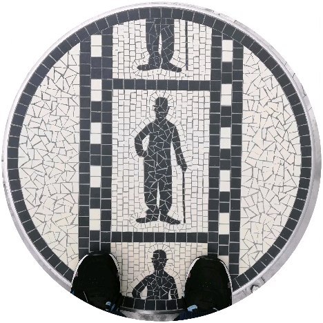 Another little selection of what we offer, interior and exterior mosaics - for private, commercial and public spaces. Suitable for high traffic areas and not effected by the weather!
#interiordesignuk #interiordesignessex #exteriordesign #exteriordecor #publicart #porcelainmosaic #glassmosaic #themosaicstudio #gardenfeatures #gardendesignideas #luxurygardens #luxurydesigner #luxuryinteriors #luxurybathroom #luxuryservice