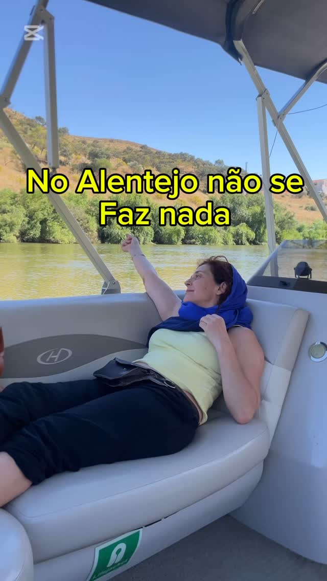 Bom dia ☕️
#turismoalentejo #turismoportugal #visitmertola #alentejo #boat #rioguadiana #mértola #visitmértola