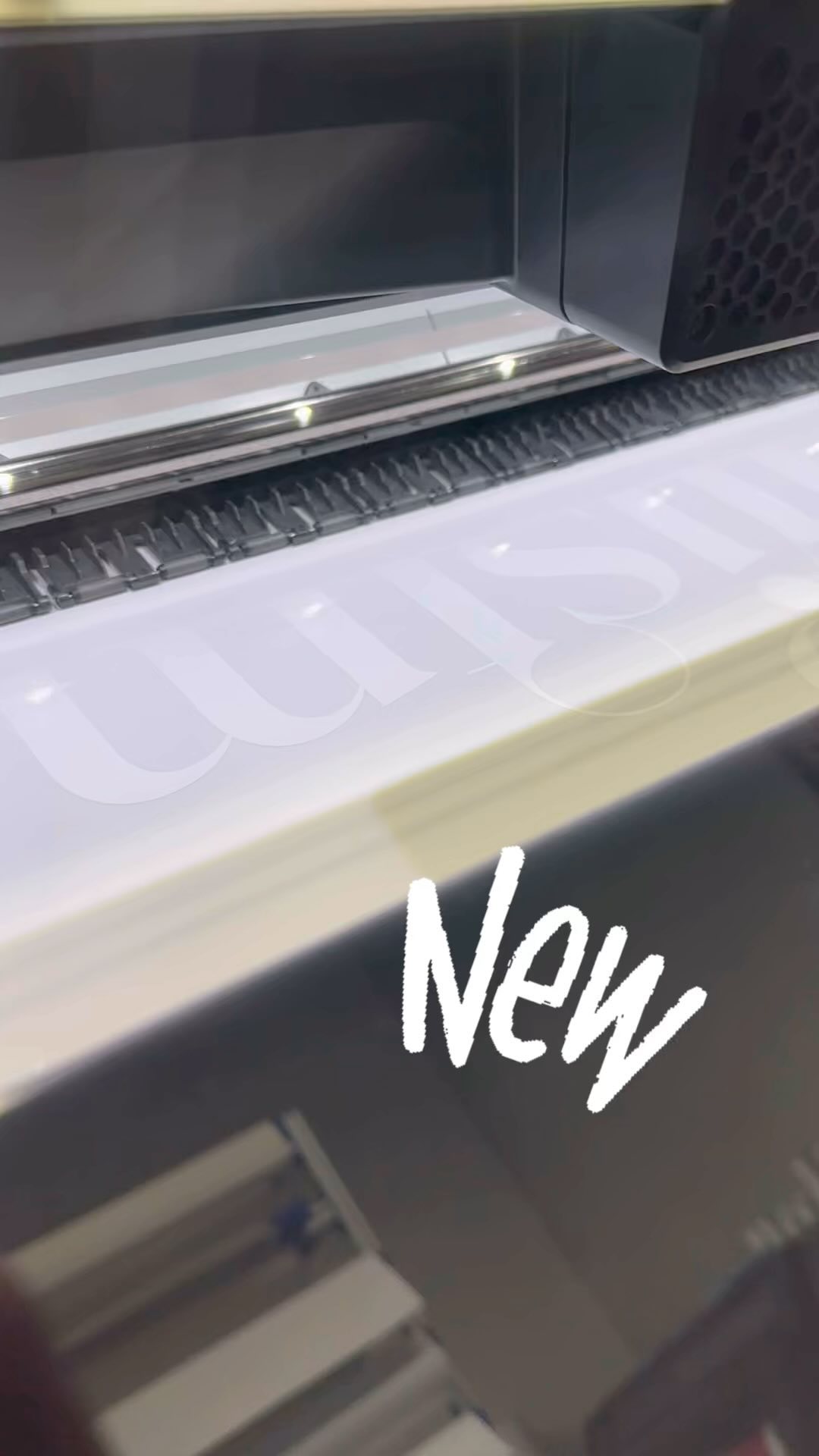Ab sofort NEU bei uns: Brillanter Weißdruck mit hoher Deckkraft der nicht vergilbt - mit der HP Latex 800W! Sie machen sich Gedanken über die Einhaltung von Umweltvorschriften? Die Wasserbasierende HP Latex Tinte ist Greenguard Gold zertifiziert ♻️
#nachhaltigkeit #hplatex #wuppertal #largeformatprinting #grossformatdruck #digitaldruck #grafikdesign #signmaker #werbetechnik #umweltbewusst