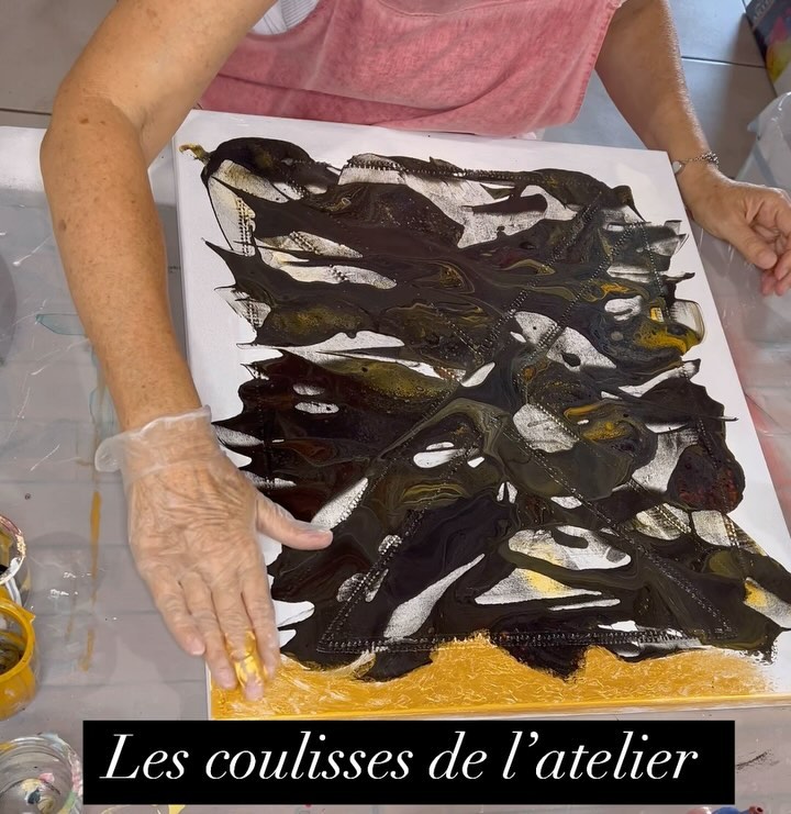 Dans les coulisses de l’atelier.
#tableauabstrait #tableaupersonnalisé #peintureacrylique #veroniquedural #peintrefrançais #artabstrait_contemporain