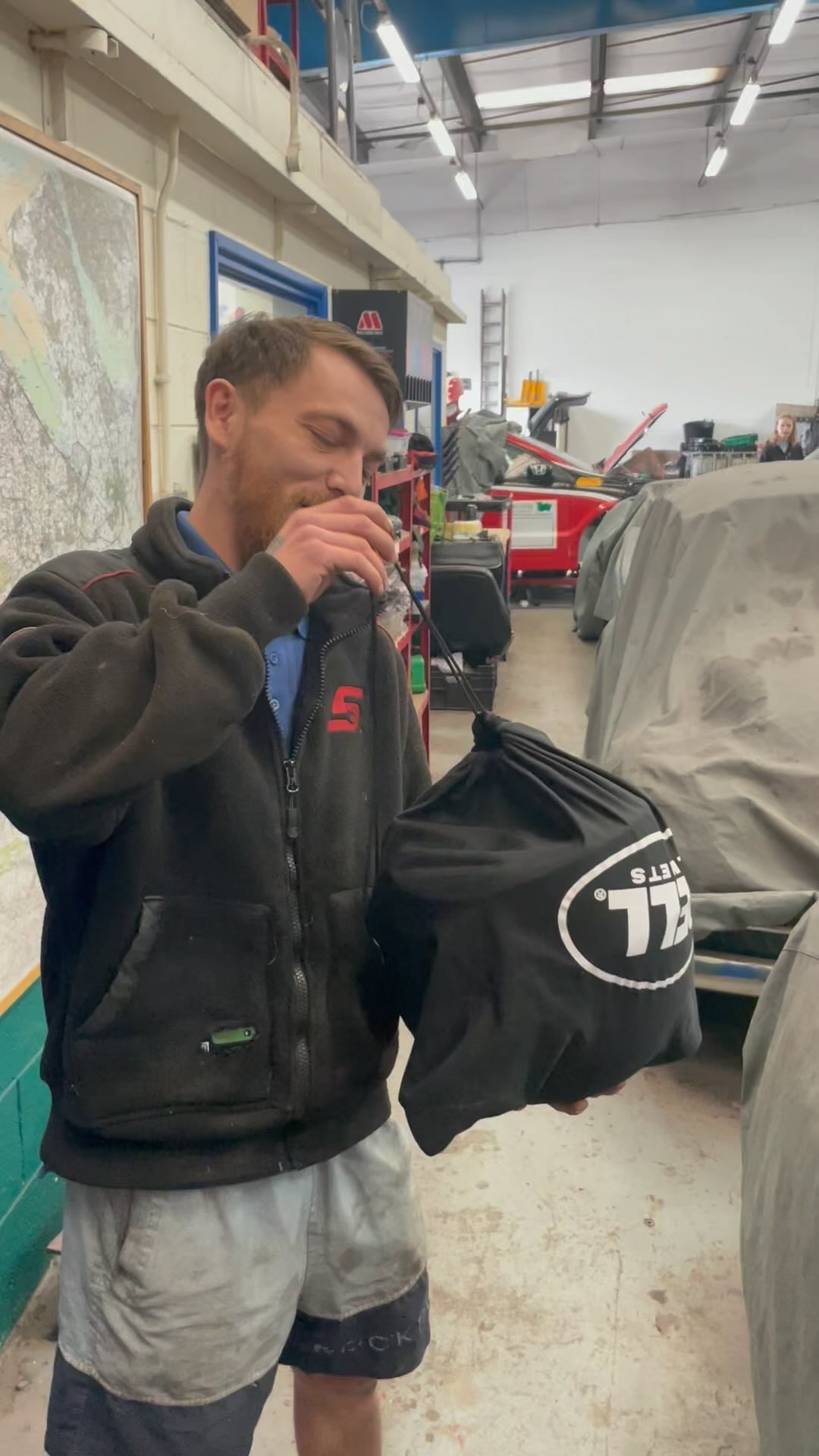 Helmet reveal today.
Best of luck Adam in this year’s Btcc🏎️⚙️🔩🏁. #custompainted #custompaintedhelmets #motorsports #workofart #f1 #btcc #bellhelmets