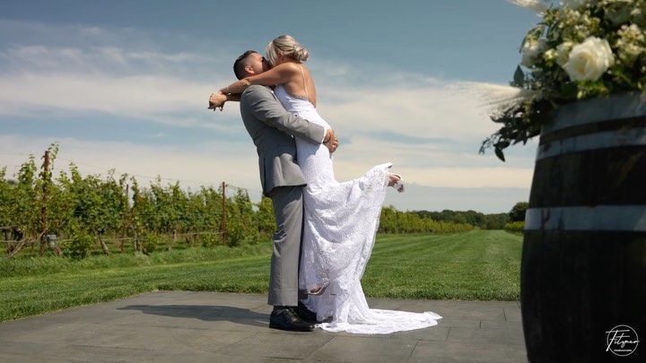 Talk about a fairy tale ending! Jessica and Justin's wedding day was nothing short of perfect and our team had so much fun capturing it all. #weddingvideo #ctwedding #videography #weddingvideographer