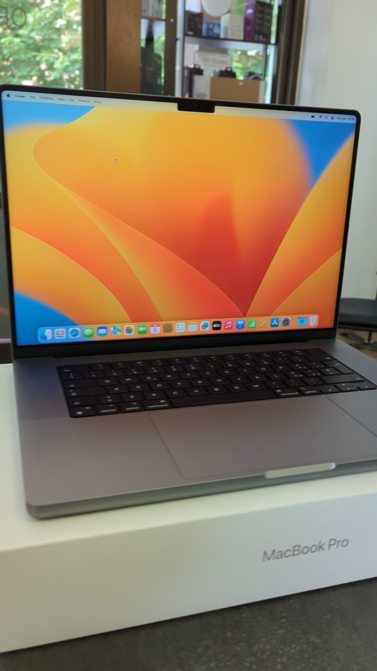 MacBook Pro 💻 M2 pro 16 core CPU, 38 core GPU, 32 GB RAM, SSD 8 TB
#apple #macbook #macbookpro #mac #macbookm2pro