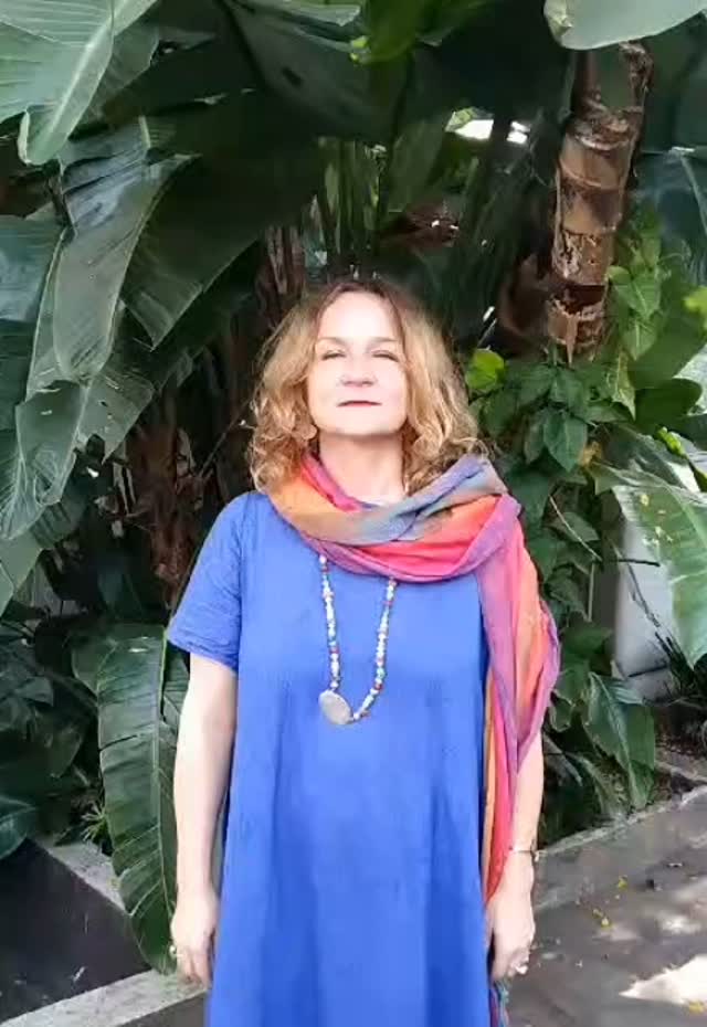 ✨ 15 anos de NDAC: como o Núcleo é visto por pesquisadoras da área ✨
Hoje destacamos o depoimento de Monika Dowbor, coordenadora do Núcleo Democracia e Ação Coletiva. Monika é doutora em Ciência Política, mestre em Sociologia e graduada em Ciências Sociais pela USP. Atualmente é professora do Bacharelado e do Programa de Pós-Graduação em Saúde Coletiva da UFRGS e integra o Comitê Gestor do INCT Participa — Instituto Nacional de Ciência e Tecnologia Transformações da Participação, do Associativismo e do Confronto Político.
*O vídeo não está na melhor qualidade, mas é com muita emoção que compartilhamos as palavras generosas de Monika.