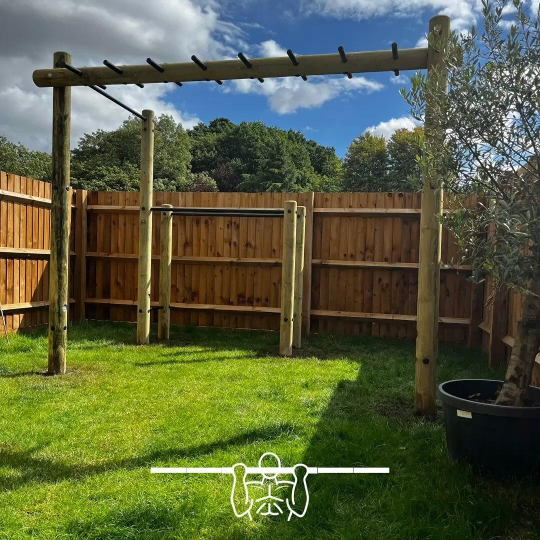 Great installation of a pull up, dip and monkey bar for a PT in Brentwood. #gardengym #pullups #pt #outdoorgym