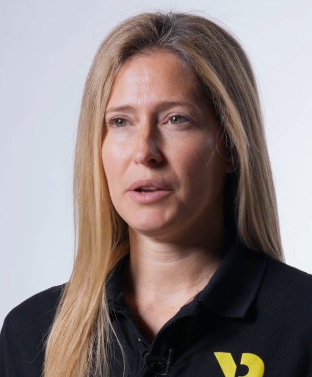 La respirazione è un processo fisiologico fondamentale per la vita di scambio tra ossigeno e anidride carbonica.
Questo processo è una funzione controllata dal nostro sistema nervoso autonomo, ma la mancanza di consapevolezza dei nostri schemi di respirazione può portarci a serie problematiche.
Nell’evoluzione umana il nostro modo di respirare è peggiorato per motivi fisici e di alimentazione accelerando e portando alla modifica dell’equilibrio di scambio gassoso. Rallentare: questo è l’obiettivo.
Cosa succederebbe se tu rallentassi?
Con il supporto di un coach puoi trovare la risposta.
#coaching #performsmc #mylifepartner