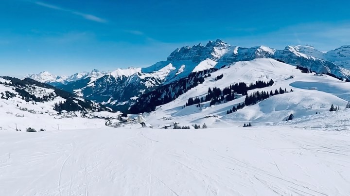 Just over two months until I can do this again 🤩 Morzine runs in the sunshine are hard to beat 🏂
#bluesky #moutains #snowboarding #snowboarder #outdoors #adventures #fsgs #kidneytransplantrecipient