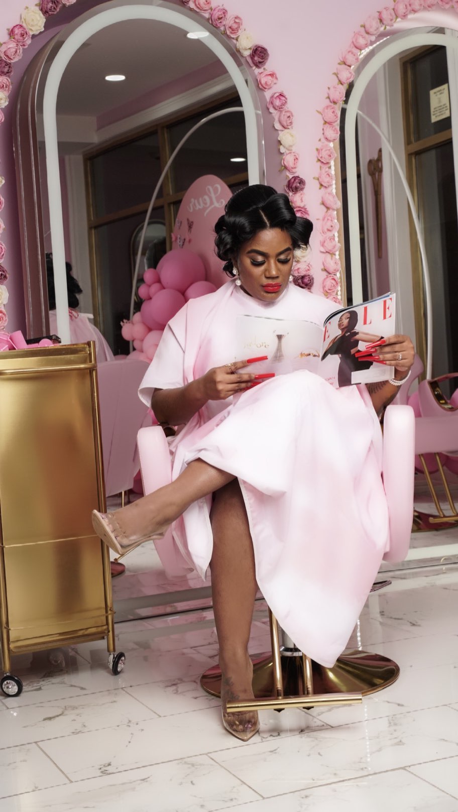 BTS of content day!!! I love creative directing these shoots !!
Book your VIP/content day with me!