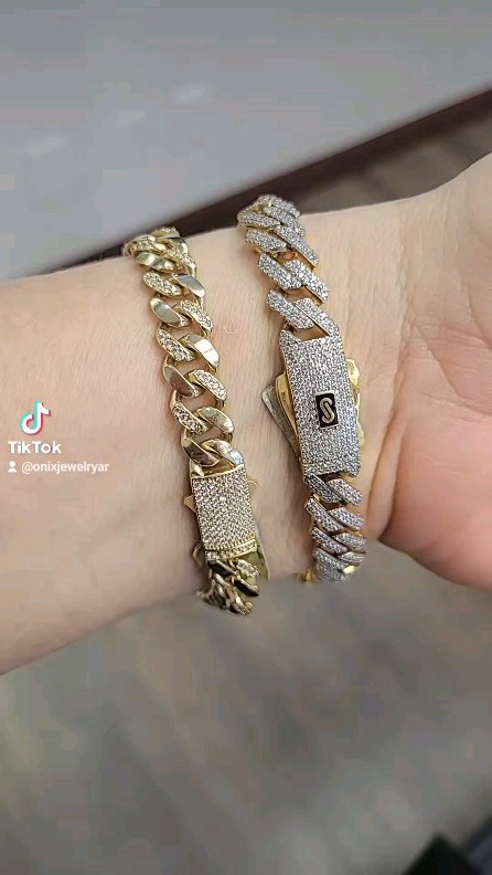 Joyeria Onix en Plaza Matias N Thompson st suite 15, Springdale.