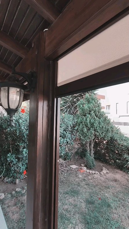 Dış mekan perdesi, rüzgara toza geçit Yok! Tüm alanı kapattığınızda sineklik olarak kullanılabilir. #alcaart #çeşme #cesme #alaçatı #alacati #kuşadası #bodrum #zipperde #garden #home #bahçe #perde #marmaris #ortaca #muğla #izmir #didim #urla