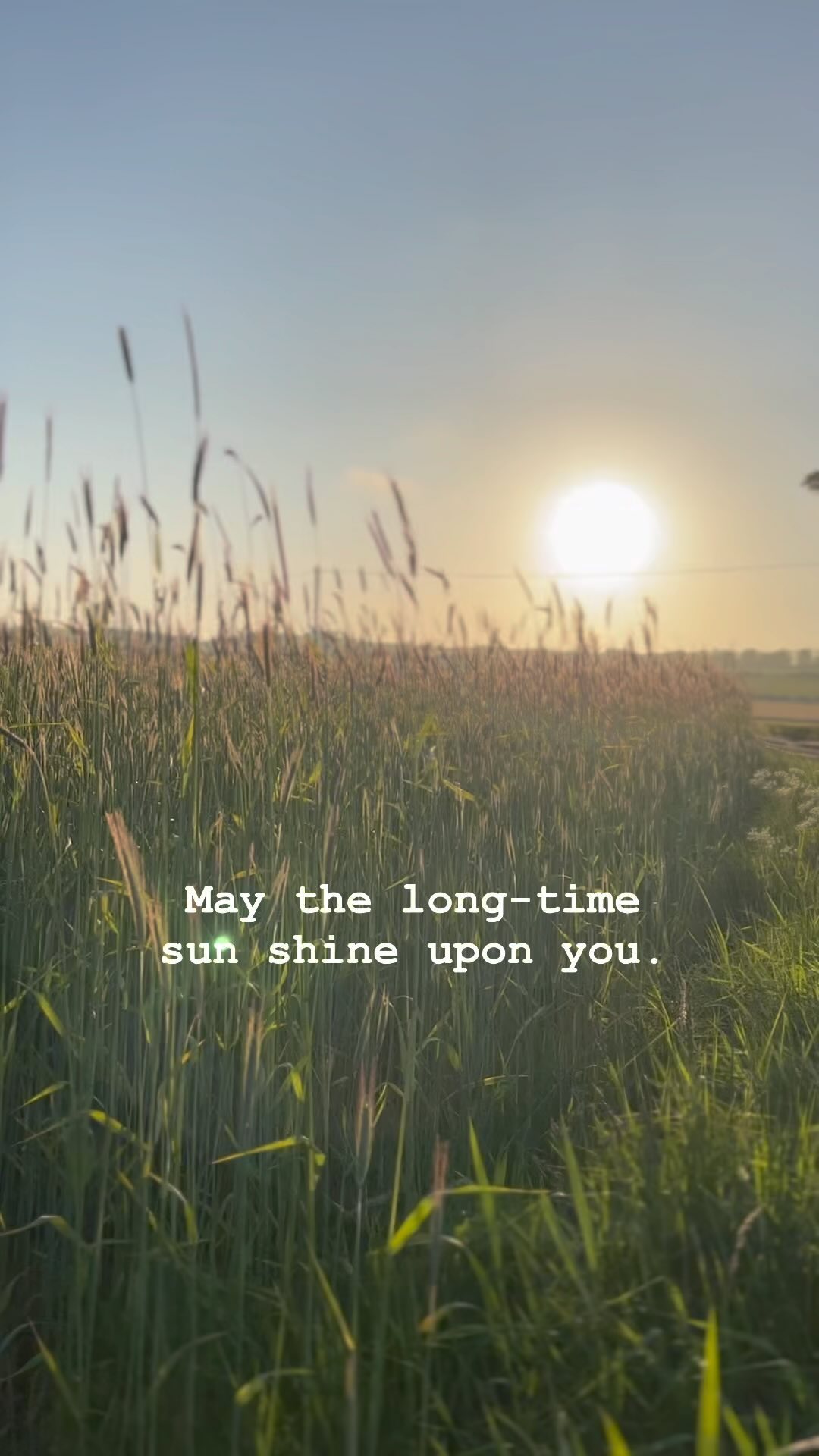 Take a moment today to sit with the warmth of the sun on your skin. Breathe deeply and connect with the sun’s energy; invite it to illuminate and nourish you with warmth and light. Welcome the possibilities that await you in the months ahead, let go of anything that hasn’t served you this year and step into your personal power with love and with grace. #summersolstice #summersolstice2023 #midsummer