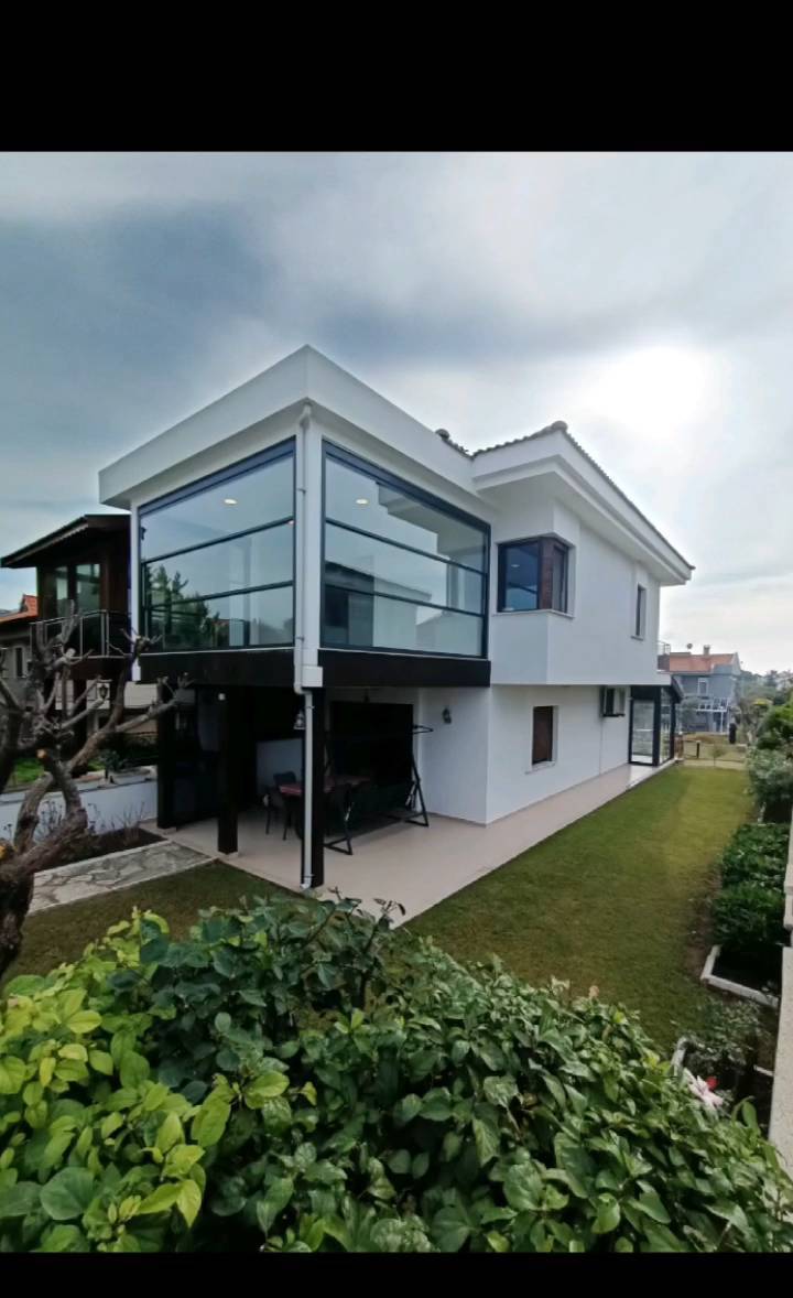 Albert Genau Tambalkon. Balkonun kumandalisi. Yeni bir oda, evinizin en güzel yaşam alanı. Anahtar teslim tüm sistem dahil teklif isteyin. 0232 332 0370
#albertgenau #çeşme #cesme #izmir #urla #seferihisar #narlıdere #güzelbahçe #kuşadası #muğla #dalyanköy #ortaca #marmaris #alcaart #cesmeteknik