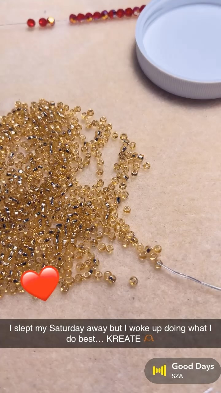 At peace Kreating and doing what I LOVE! I need to upload more! Be more consistent EJAE 🫶🏾 Holding myself accountable.
HAYLO 💜