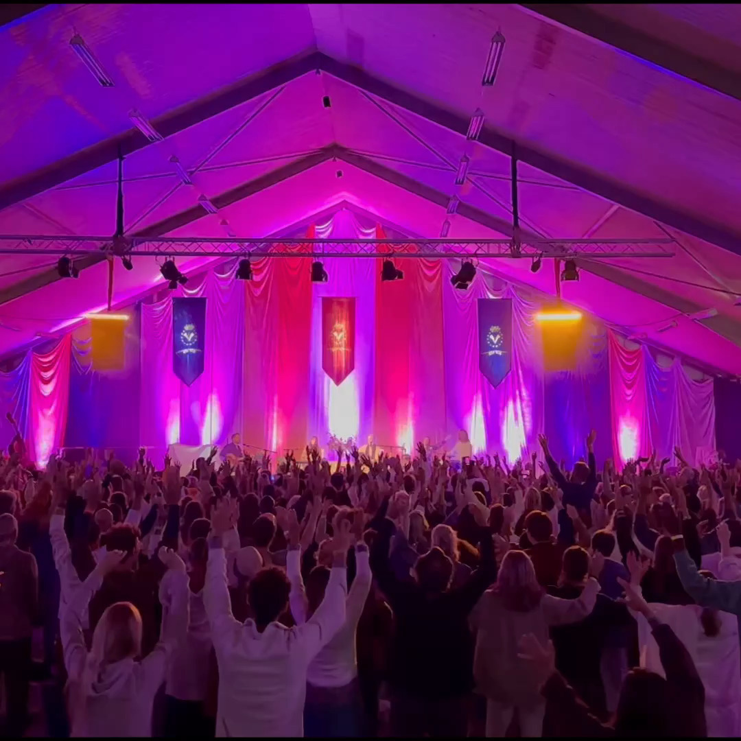 Enjoy the first impressions of the Yoga Mela International Yoga & Sacred Music Festival 2023 after-movie and experience the wonder and profound joy of the festival.
Countless musical highlights, inspiring yoga classes and life-transforming insights.
Such a beautiful co-creation by everyone!
Mark the dates on your calendar: Yoga Mela Festival 2024 – July 13–20.
SUPER EARLY BIRD TICKETS - available until tomorrow SEPT 15!
Link in bio
#yogamela #yogamelafestival #yogafestival #sacredmusicfestival #yogiclife #yogasweden #yogasverige #divinya #consciousnessshift #innerpeace #satsang #mantramusic #kirtan #spiritualmusic #devotionalmusic #chanting #devapremalmiten #mirabaiceiba