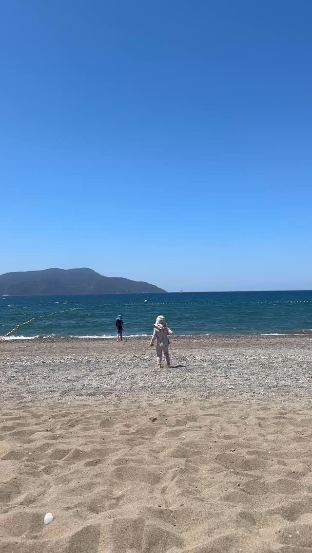 Book the holiday 🤍 @xocapearnna @ginabtravel ✨