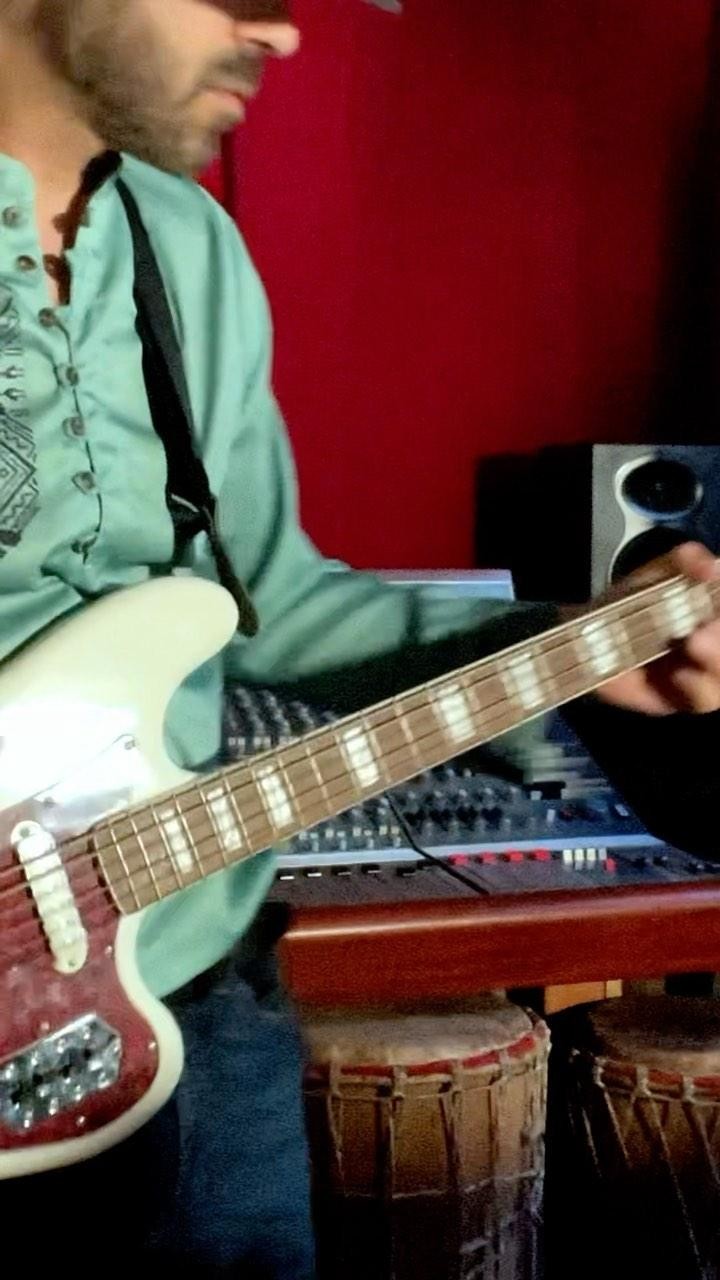 Getting to the gig like 💨
Can’t wait to join @saysheshe on tour in February!
I’ll be rolling with my trio featuring @simonmoush @_washduke
2/2 Seattle @neumos_
2/3 Portland @aladdintheater
2/4 Bend @volcanictheatrepub
2/5* S. Tahoe @dividedskytavern*
2/6 Bay Area @hopmonknovato
*headline show
#vintagemovies #tourlife #stevemcqueen #soundtrack