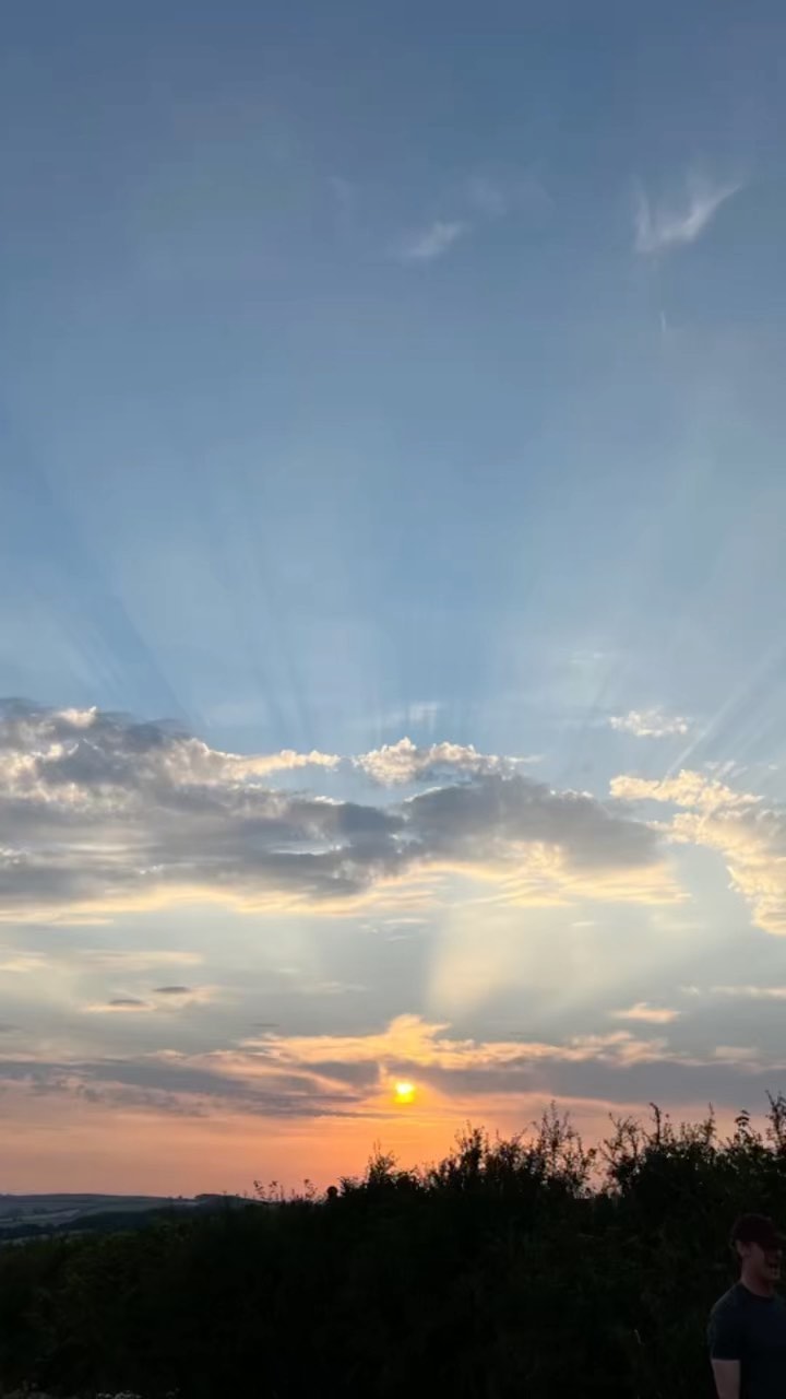 Some stunning views from this weekend 🌿
@thelanddevon
#nofilter #devon #sunset #cabin