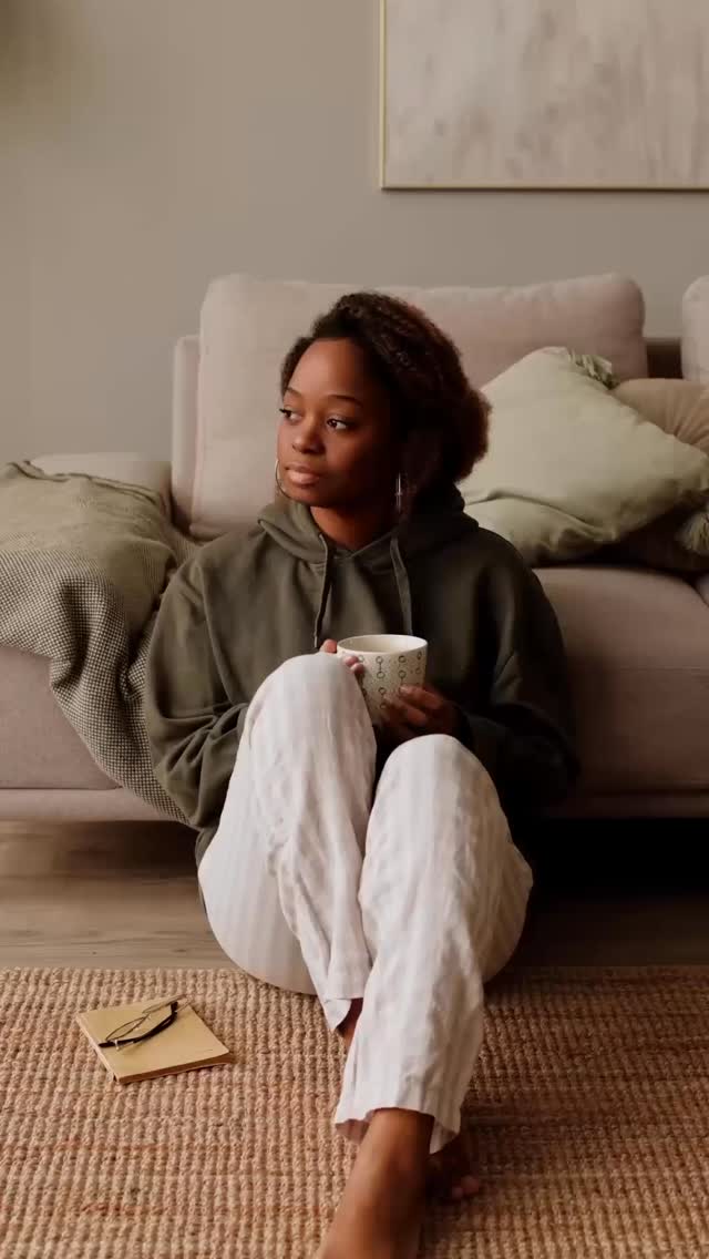 Sleep Scents - A Perfect Nighttime Routine
#sleepscents #sleepbetter #sleepy #bedtimeroutine #sleepspray #aromatherapy