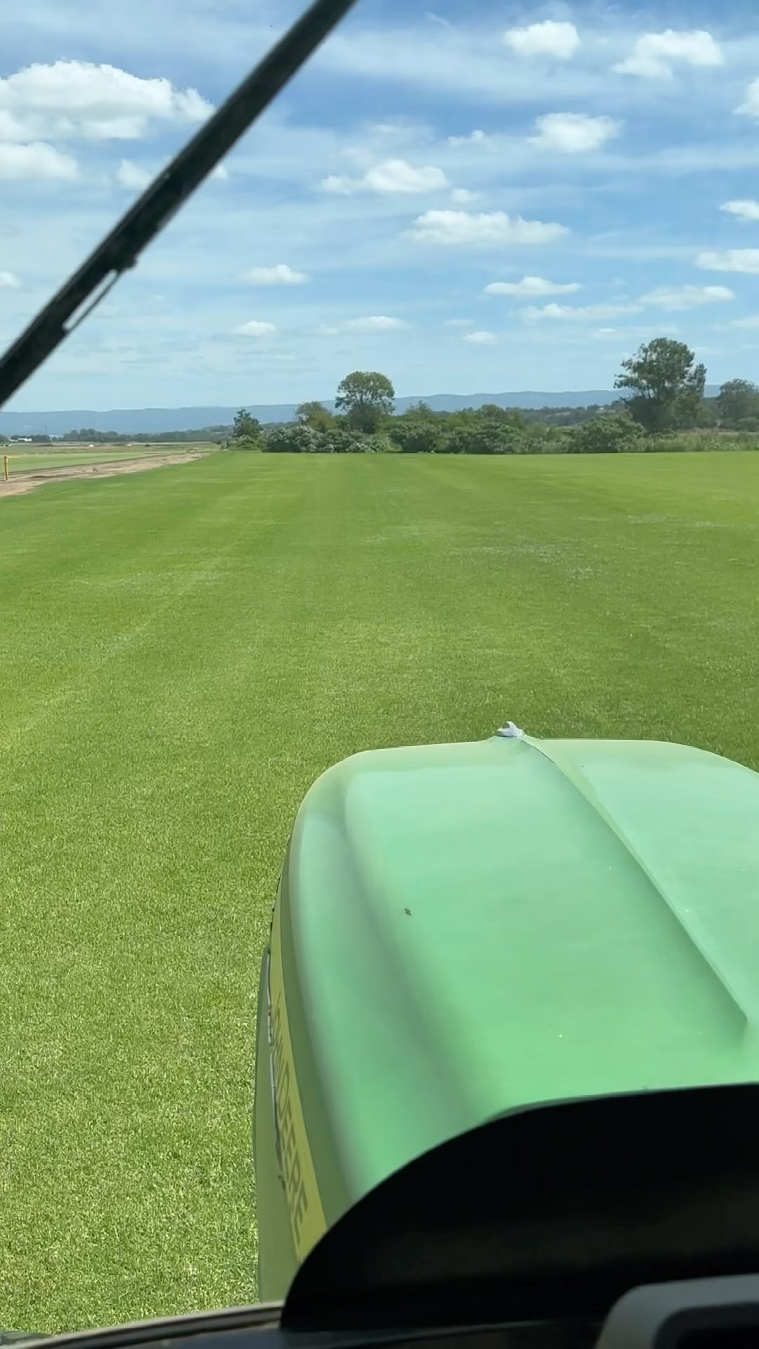 🌤️ 🚜 Awesome Lawn Mowing Weather 🚜 🌤️
When we are not out delivering your freshly cut turf, there’s plenty of jobs to get done on the farm and this includes a whole bunch of mowing 🍃
Do you need a new lawn??
Get in touch and send us a DM
#awesometurf #homelawns #Lawn #turfmanagement #turffarm #turffarm #turffarming #grass #turfisgreener #turflife #turfgrass #turf #lawnmowing #turfcare