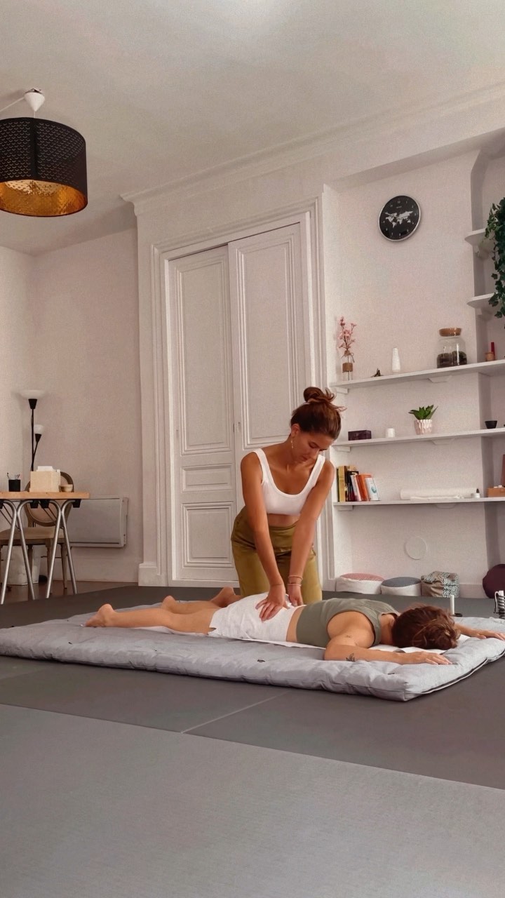 Séance pour une prof de Yoga @manon.yujcharon 🌱
#shiatsu #shiatsumassage #shiatsulyon #lyon #massagetherapy