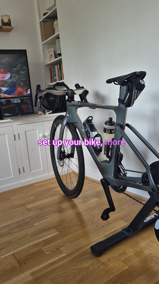 The golden rule? Always tri 15 minutes of the planned session even if you really don't want to! After 15 minutes, if you still feel rubbish, then get off and rest. 99% of the time, you'll end up finishing the session 💥🚲
What tips do you have for when motivation let's you down?
#triathlon #Cycling #tourdefrance #IronMan #Motivation