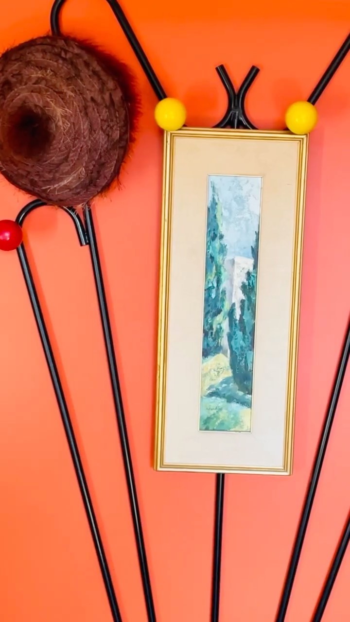 Mimosa en fleur, peinture extérieure terminée, et l’intérieur de la maison se prépare à vous recevoir. Le site est ouvert dès à présent pour toutes demandes de réservation à partir du 3 avril 2023. Au plaisir de vous accueillir très bientôt. #maisondhotesdeluxe #maisondhotesfrance #chambresdhôtesdecharme #tabledhôte #decouvrirlafrance #routedesvins #vacancesnature #tourism #randonnée #metsetvins #pyrenneesorientales #embrin_lin #annabelkern #brunoberenguerphotographie