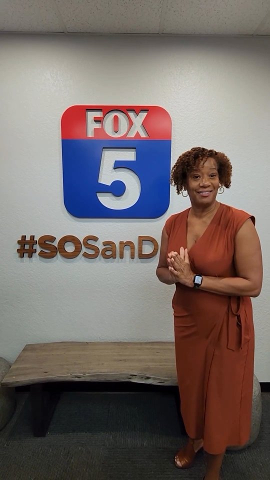 📣 ICYMI @shapingfreedom From behind the scenes at @fox5sandiego with @raoulmartineztv!
"So grateful for the opportunity to chat about Shaping Freedom, beating burnout, and my upcoming workshops!" - @lisanebasquiat
🎥: @beta76cc
#Fox5SanDiego #Burnout #BeattheBurnout #LisaneBasquiat #ShapingFreedom