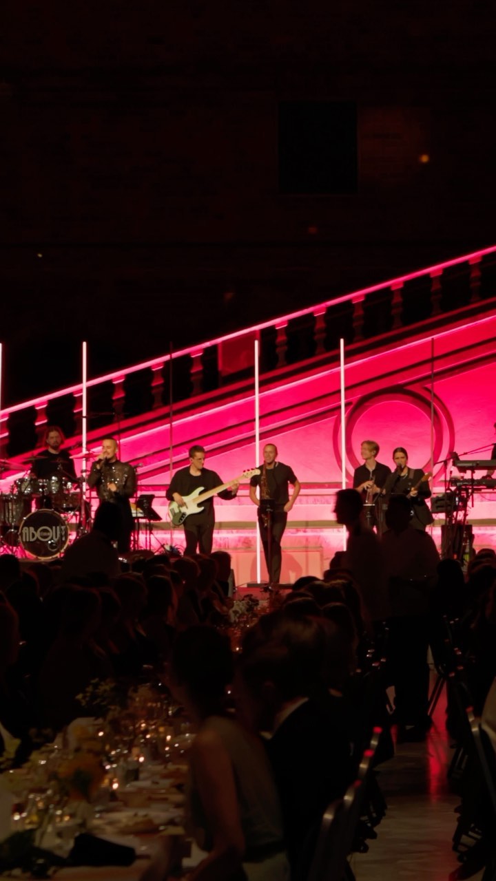 100th anniversary celebration in Stadshuset last week! Tomorrow we’ll be back again for another exciting event! 🌟
.
.
.
#abouttimesweden #stadshuset #jazzduo #60smusic #80smusic #blindinglights #madonna #theweeknd #guywood #thesupremes