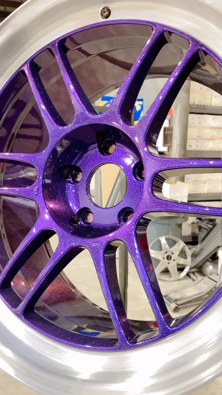 Fresh set of Enkei RPF1’s featuring brushed lips, midnight purple centers and barrels covered in violet to blue chameleon pearl. #candy #powder #powdercoating #exotic #beautiful #art #bling #instagram #daily #wheels #enkei #rpf1 #slammed #purple #brushed #grind #glitter #flakes