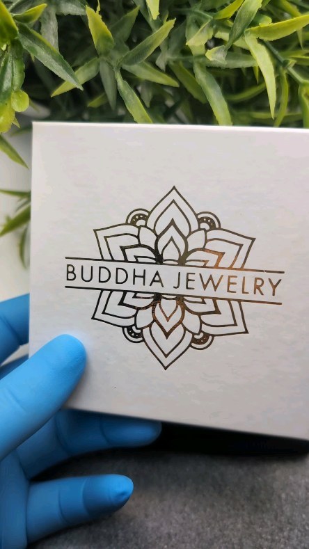 New jewellery alert!!! 🎉🎉
We've had an amazing delivery of @buddhajewelryofficial land at guru and it is incredible! 😍 Dangles, sparkles, and rainbows all set in 14kt solid yellow, rose and white gold! Thinking of having that piercing sparkle in the sunshine, the guru gang have definitely got you!
Click the link in the bio to book your appointment now!! 📣
#buddhajewelry #buddhajewelryproteam #solidgold #14ktgold #earpiercings #instapiercing #ukapp #ukappmember #brighton #northlaines #brightonlaines #piercing #brightonpiercer #instagood #cartilagepiercing #conch #safepiercinguk