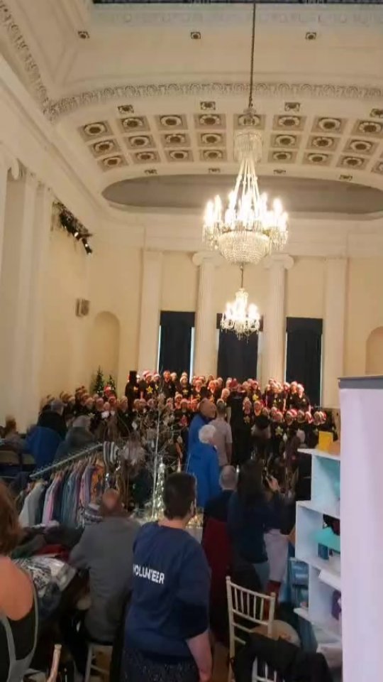 A snippet of the Christmas craft fair at @pittville_pump_room today. What a beautiful building and wonderful music by @rock_choir
#theradiantfox #pittvillepumprooms #christmasfair #rockchoir