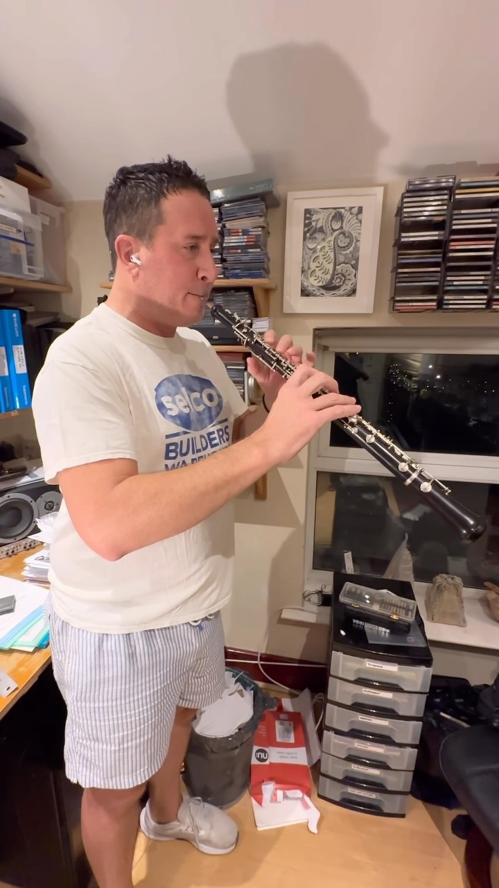 Playing my part. 🤍
.
Please support @teachmelove2023, info & donation links on their profile.
.
.
.
#handlewithcare #oboe #oboist #cover #session #sessionlife #sessionmusician #recordingsession #piano #pianist #donate #causes #charity #oboeplayer #christmasappeal #classicalmusic #classicalmusicians #musician #fyp #fyi #musiciansofinstagram #newmusic #soundalchemy #selco #australianmusic #love #4charity #teachmelove #teachmelove2023 #domkellyoboe