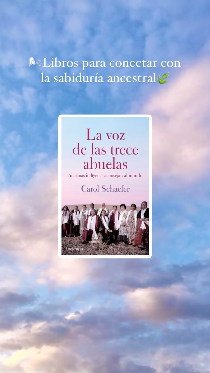 ✨Lecturas para reconectar con la sabiduría ancestral✨
Esta época del año es un portal que invita a recordar y honrar a nuestros ancestros, a quienes abrieron caminos antes de nosotros.
Te dejo algunas recomendaciones para reconectar con las raíces y a explorar la sabiduría que nos dejaron como legado:
📚La voz de las trece abuelas
Trece mujeres sabias de distintas culturas comparten enseñanzas que nos recuerdan el poder de la conexión con la tierra, las tradiciones y el linaje femenino. Un libro perfecto para recordar la fuerza de las raíces 🌱
📚 Las voces del desierto de Marlo Morgan
Un viaje de conexión con la cultura aborigen australiana, que revela su profundo vínculo con la naturaleza, la vida y su cosmovisión. Perfecto para sumergirte en la inmensa sabiduría de la cultura más antigua de la tierra.
📚 La casa de los espíritus de Isabel Allende
Muestra cómo los lazos familiares y las almas de nuestros ancestros siguen presentes a través de las generaciones. Es una hermosa exploración de la memoria familiar, donde los espíritus de aquellos que amamos encuentran su lugar en nuestras vidas, transformando nuestro presente.
🪄📖… y si buscas mirar a tus ancestros desde una perspectiva colectiva y sistemática *Este dolor no es mío de Mark Wolynn* es una excelente guía.
Este libro ayuda a comprender cómo los patrones y emociones no resueltos de nuestro sistema familiar pueden manifestarse en nuestra vida actual.