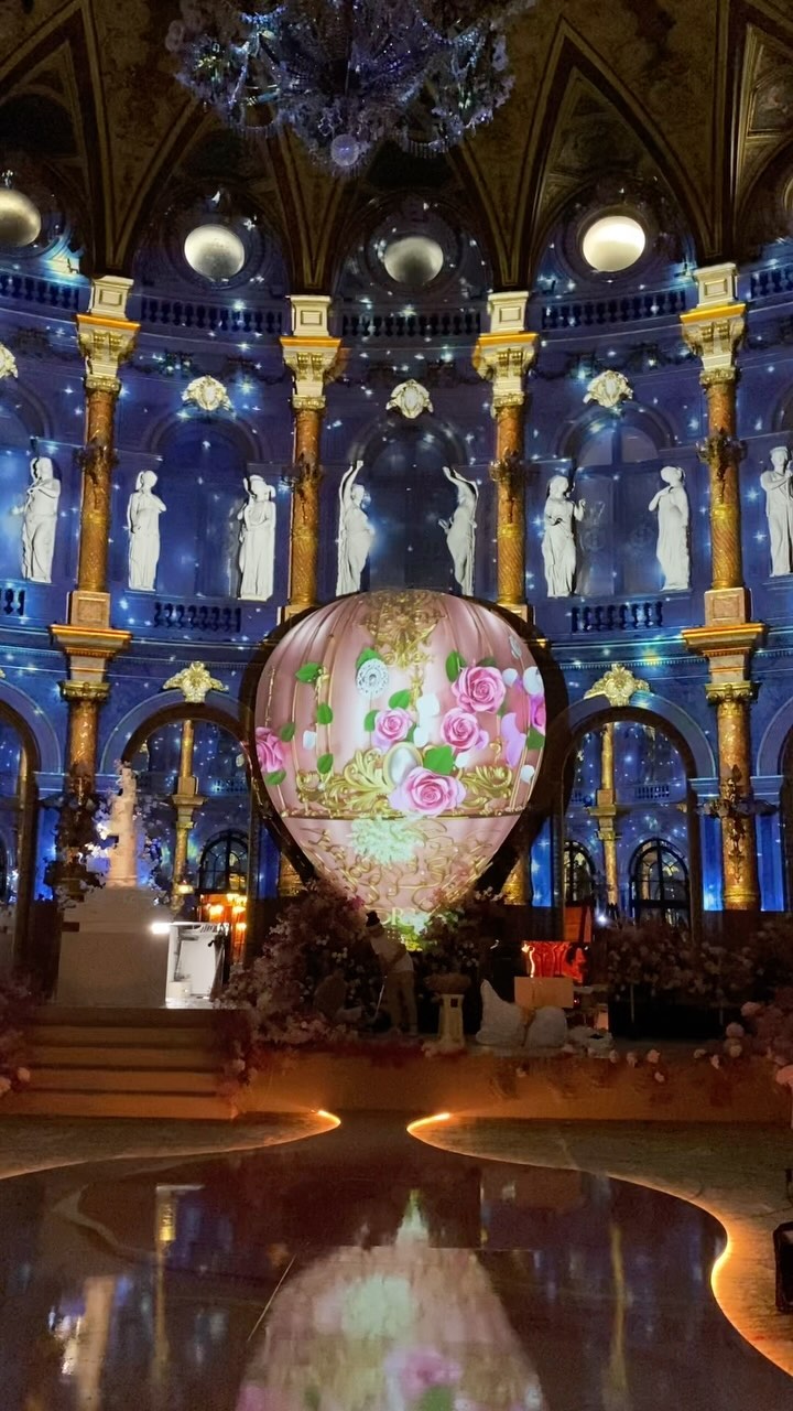 A long and happy life to our charming bride and groom, as beautiful, glamorous and enchanting as this evening. Thank you Toni for this wonderful collaboration. @tonibreiss @video_mapping_event