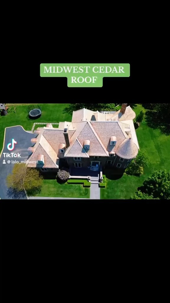 NEW ROOF ON THIS BEAUTIFUL LAKE FOREST HOME .