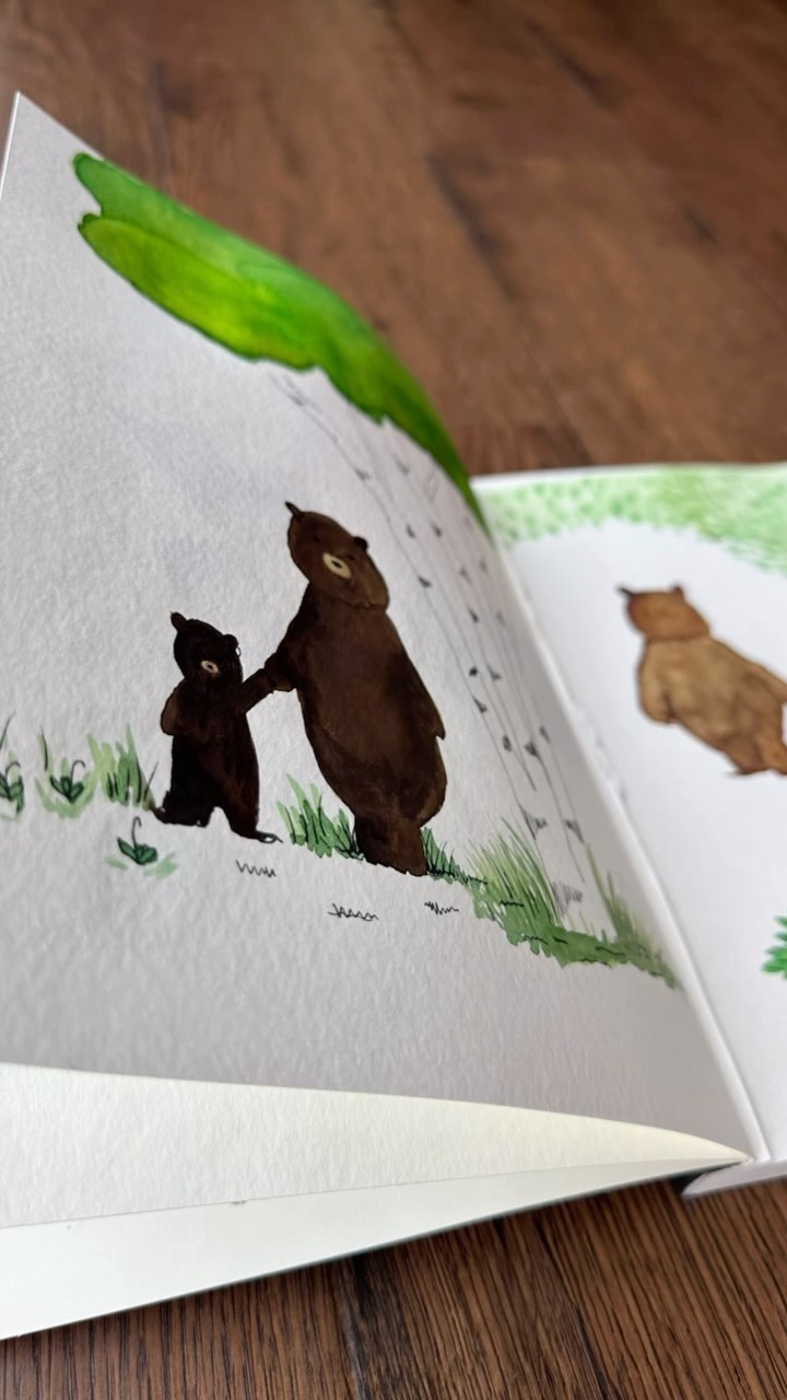 A watercolor adventure with some wins and also some fails🎨🌞❤️🤩 What has been your biggest win with your art recently? Let me know in the comments below!
#bloomsparkdesignco #heidizwiefel #surfacedesign #surfacepatterndesign #watercolorillustration #watercolorchildrensillustration #graphicdesign #artistsoninstagram #artist #bears #sketchbooktour #sketchbookartist #failureart #creativeprocess #woodlanddesign #fabricdesign #creatingportfolio #buildingportfolio #surfacepatterndesigncommunity #surfacepatterndesigncommunity #watercolors #childrenillustration