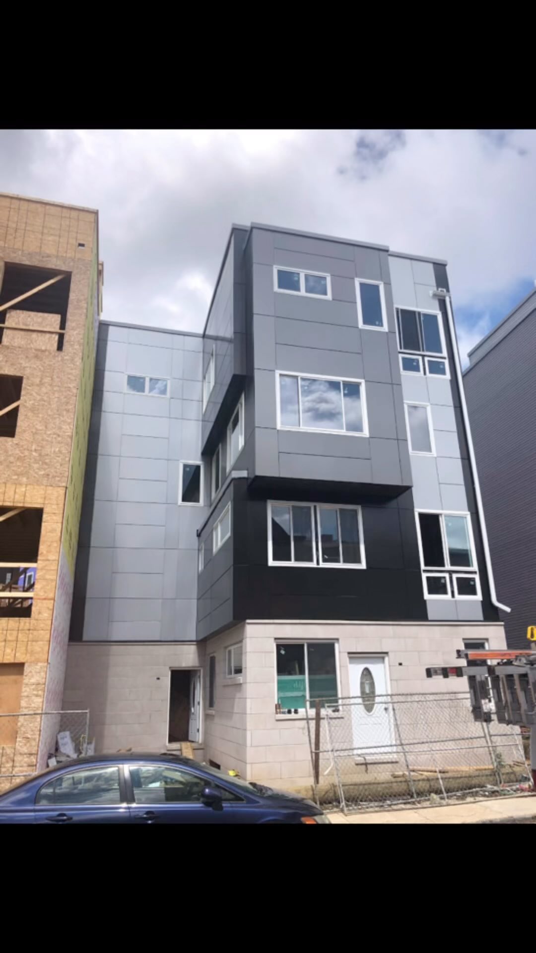 #aluminumcompositepanel #sidingcontractor #philadelphiacontractor #philadelphiaconstruction #siding #windows