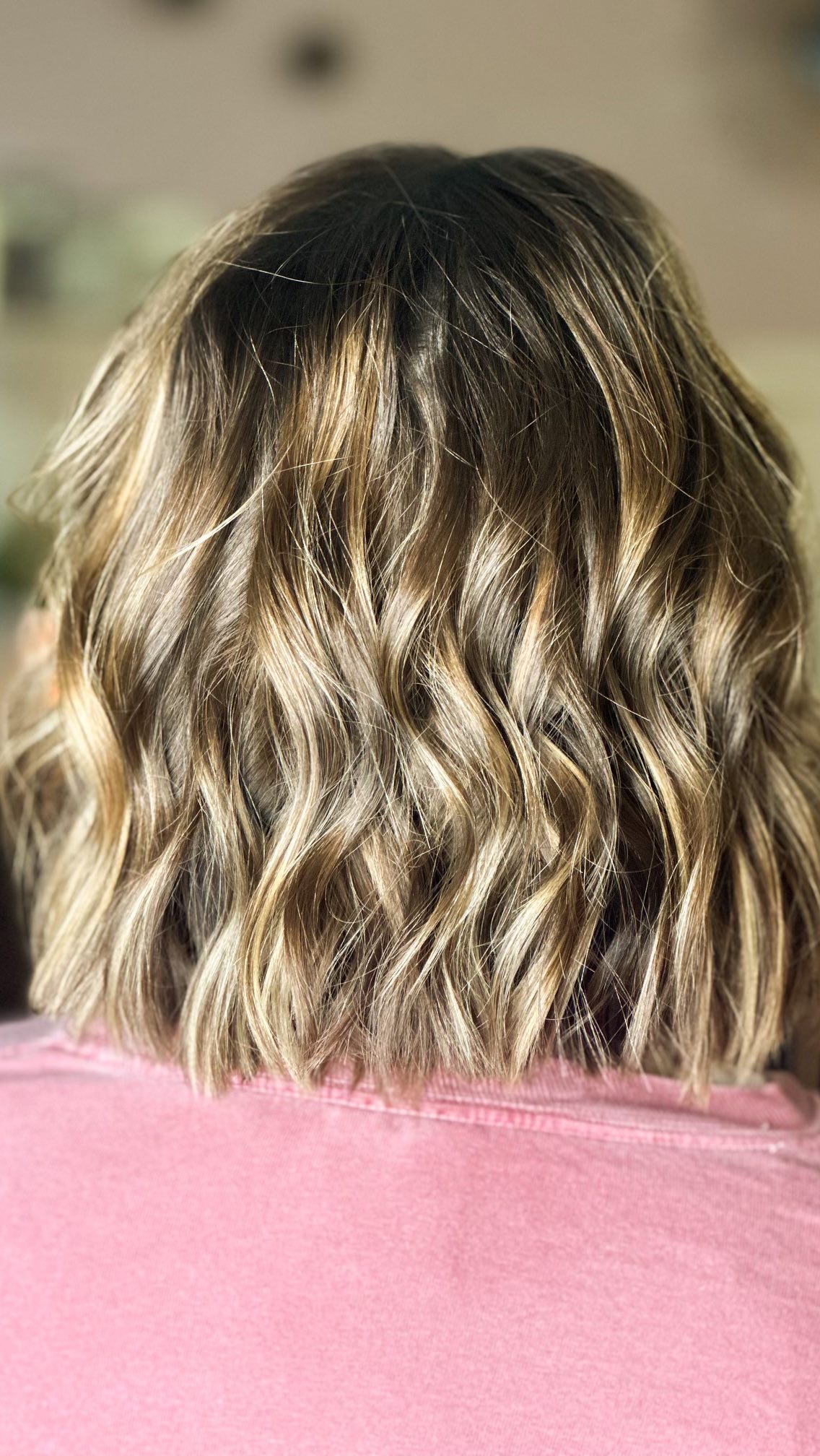 Color and cute new cut done by Michelle!
.
.
.
.
.
#balayage #balayagehighlights #bigcut #bob #bobhaircut #springcut #spring #springready #hairgoals #haircutgoals #salonbalayage #warrensalon #warrenri #warrenstylist #rhodeislandsalon #risalon