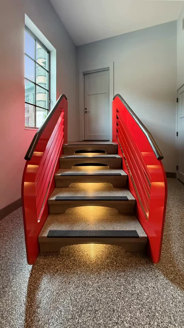 This stair doesn’t just connect levels, it accelerates between them…velocity made architectural
.
.
#luxurylifestyle #greatclients #finehomebuilding #archdaily #archilovers #customhomes #coastalliving #familyhome @focalmetals @ospreybarns #ferrari #concretestairs #customfabrication #airscoop #luxurycarlifestyle
.
.
@andrewbartolotta_aia
@hobbs_inc
@marras.curtis_lighting_design